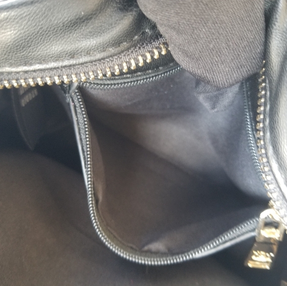 EUC Badgley mischka No Callouts. Like Brand New. Vegan Leather - Picture 2 of 10